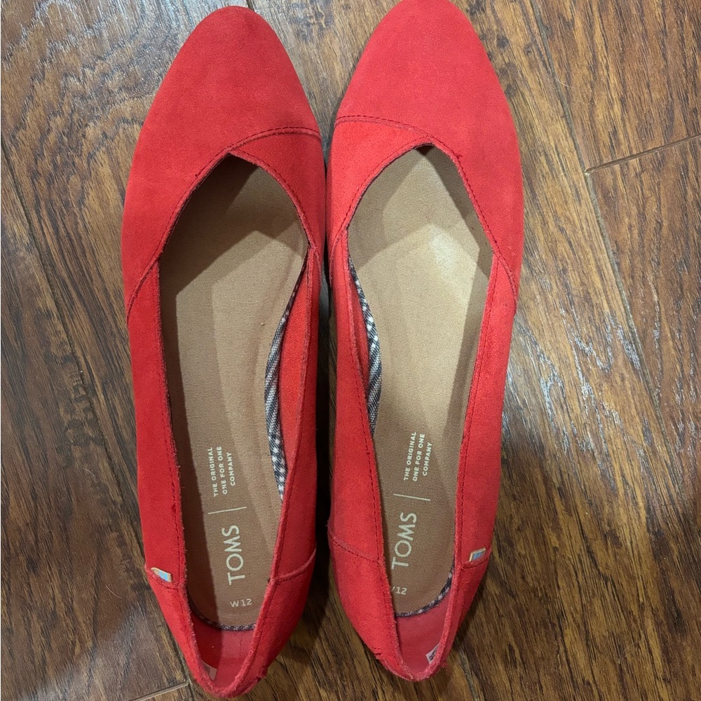 Toms red ballet flats